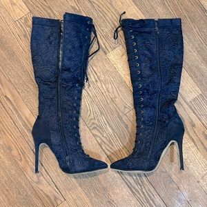 Anika Blue Floral Lace Boots Size 6.5